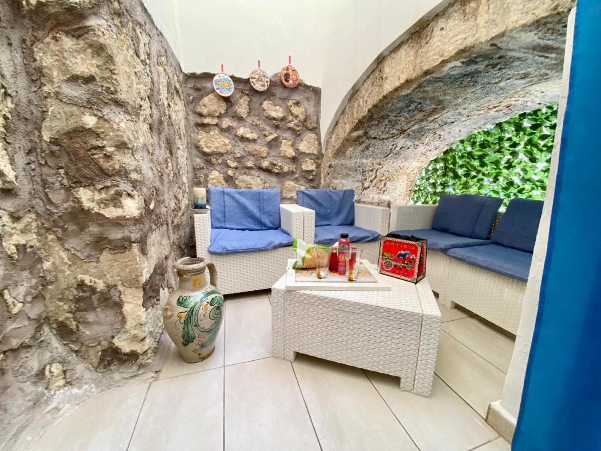 Ortigia Dreaming Apartment Syracuse Bagian luar foto