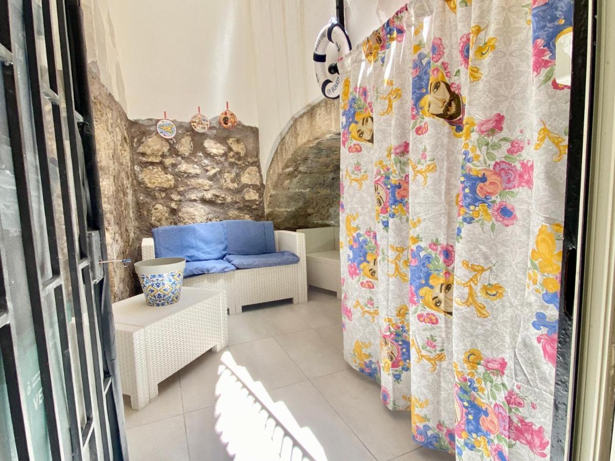 Ortigia Dreaming Apartment Syracuse Bagian luar foto