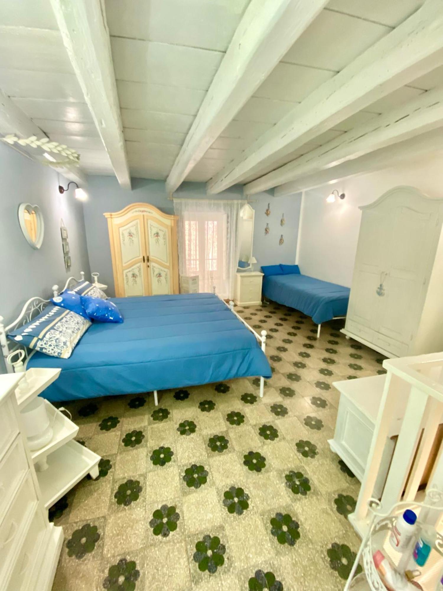 Ortigia Dreaming Apartment Syracuse Bagian luar foto